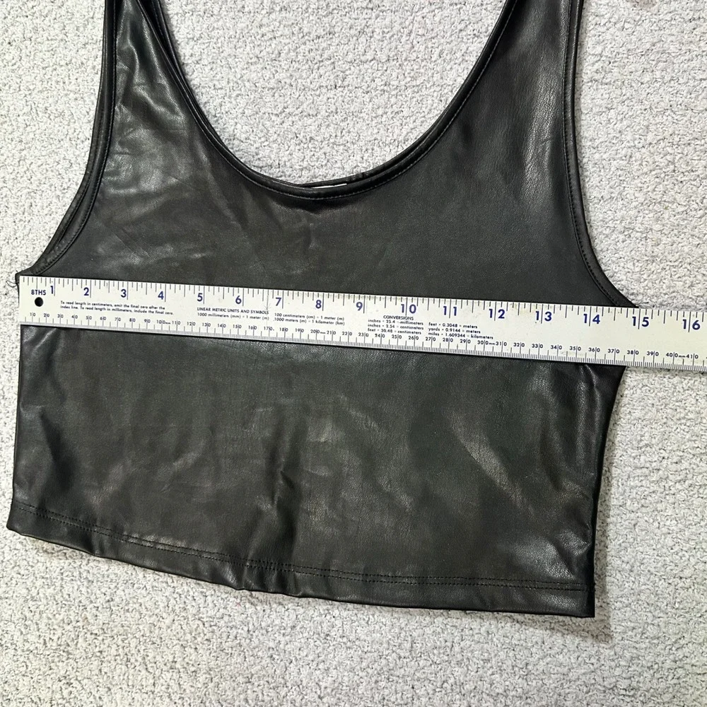 Zenana Tank Top Faux Leather Large Black Cropped Edgy Minimalist Vegan‎